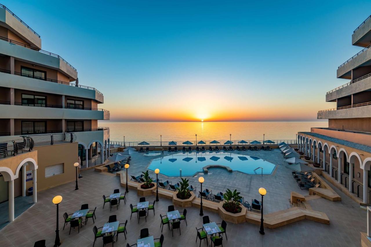 Szálloda Radisson Blu Resort, Malta San Ġiljan
