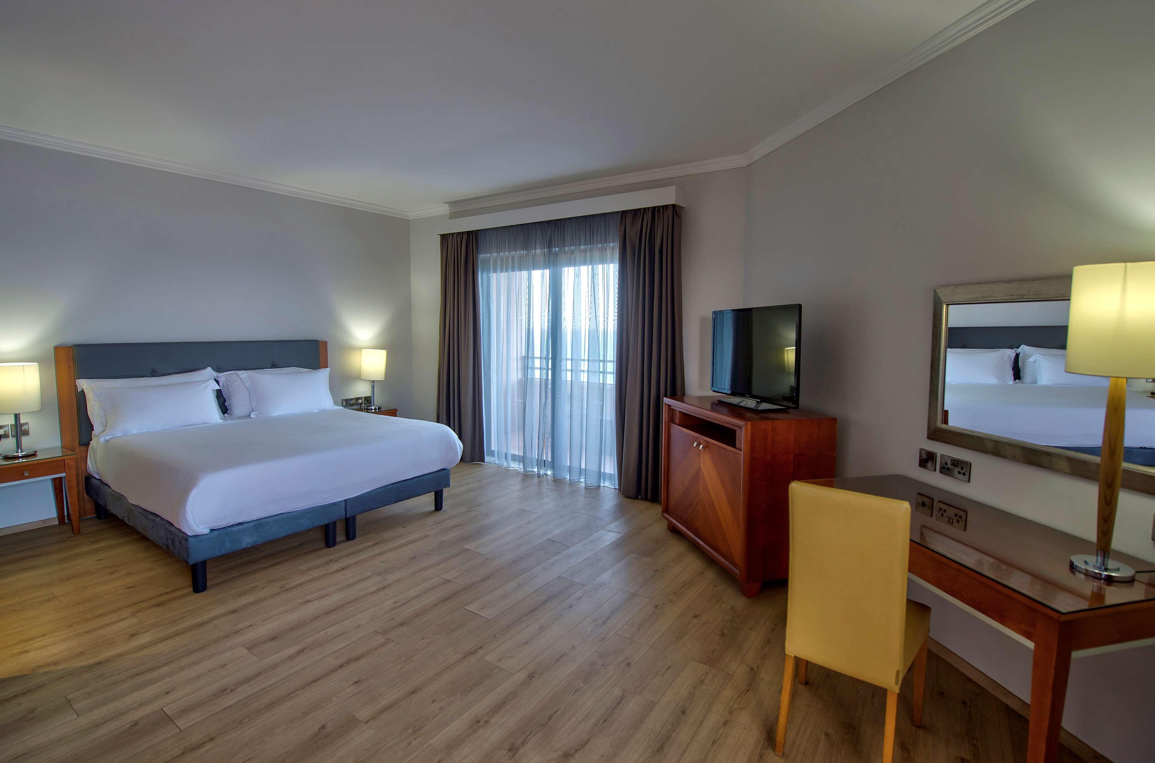 Szálloda Radisson Blu Resort, Malta